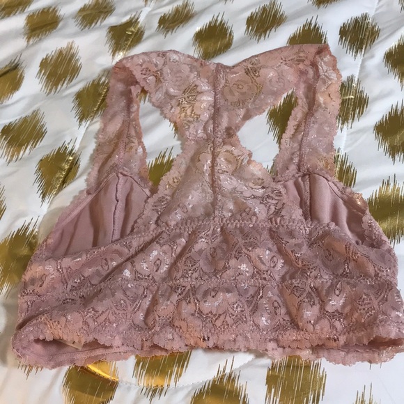 Pink lace bralette - Picture 2 of 2